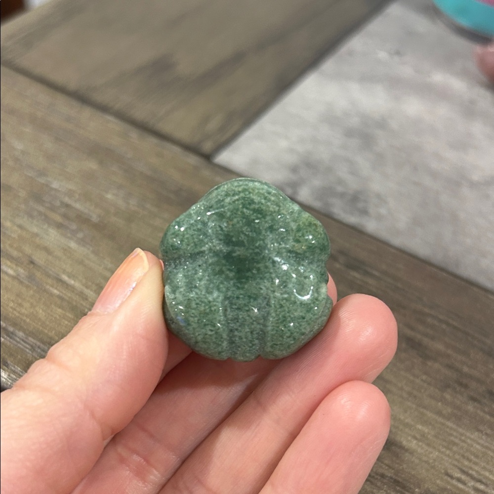 Green Aventurine Toad Figurine - Picture 9 of 13